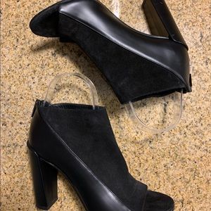 Vince Suede and Leather Peep Toe Bootie Heels. Size 37
